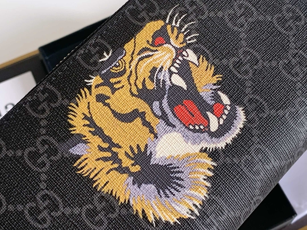 グッチ財布コピー側面デザイン